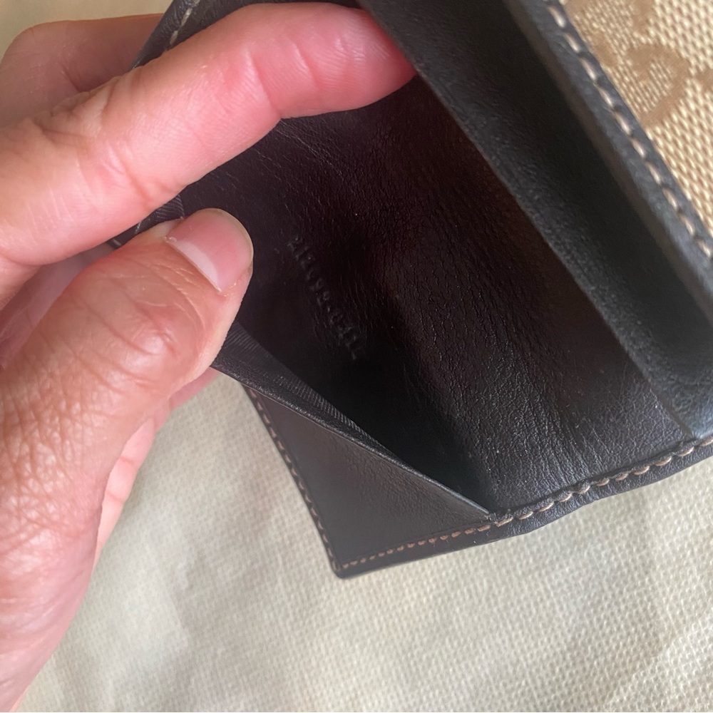 Authentic Gucci key holder - Picture 9 of 14